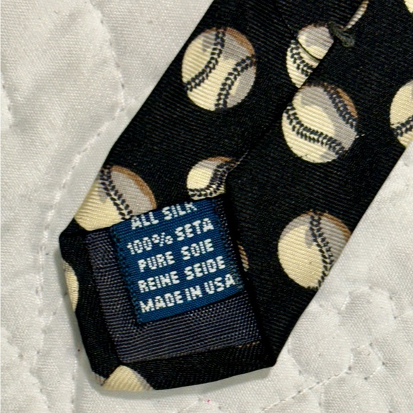 Donberry & Keats Baseball Neck Tie, 58" long X 4" Wide Pre-owned - Picture 5 of 6